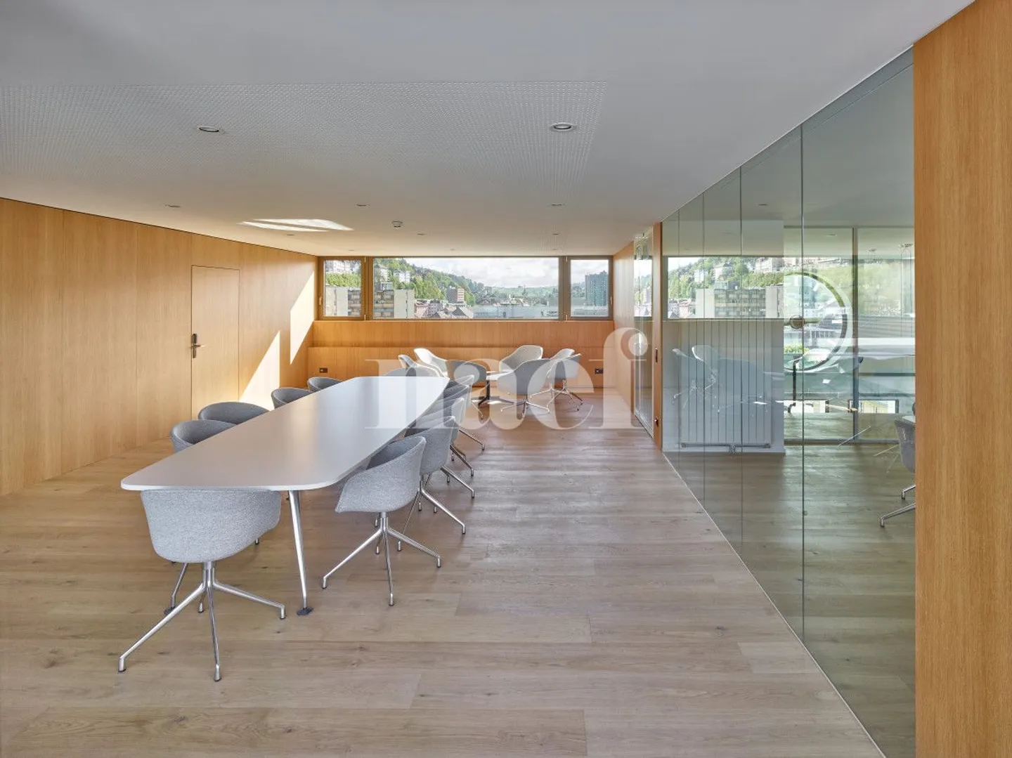 Uffici di 622 m2 con travi a vista - Foto 10 di 12