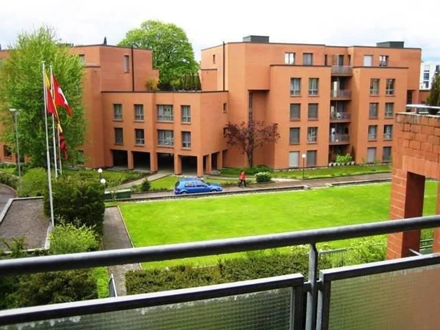 Bell'appartamento con balcone nel centro di Zollikofen - Foto 2 di 12