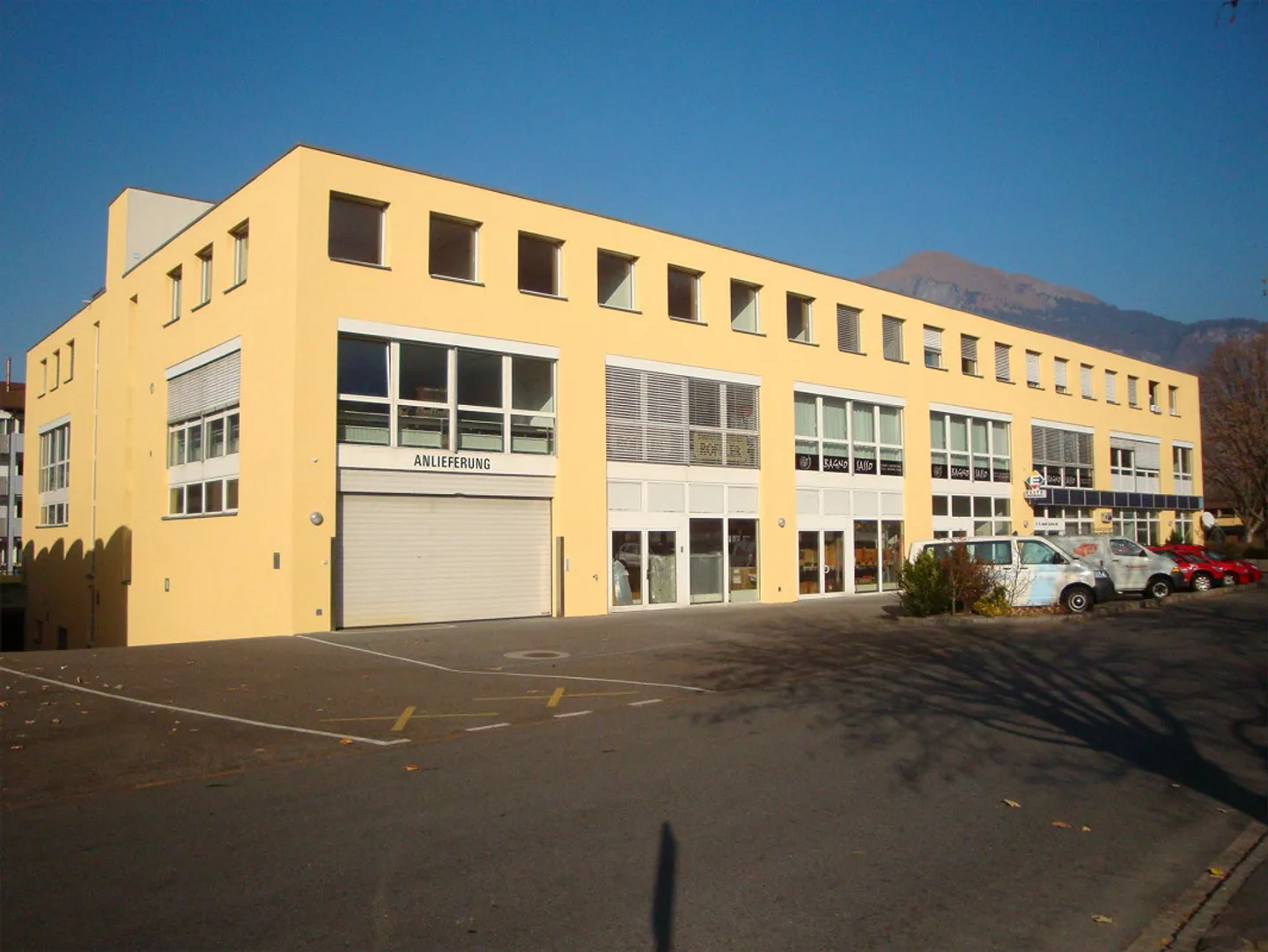 Mehrere Tiefgaragenplätze in Landquart zu vermieten - Foto 2 di 2