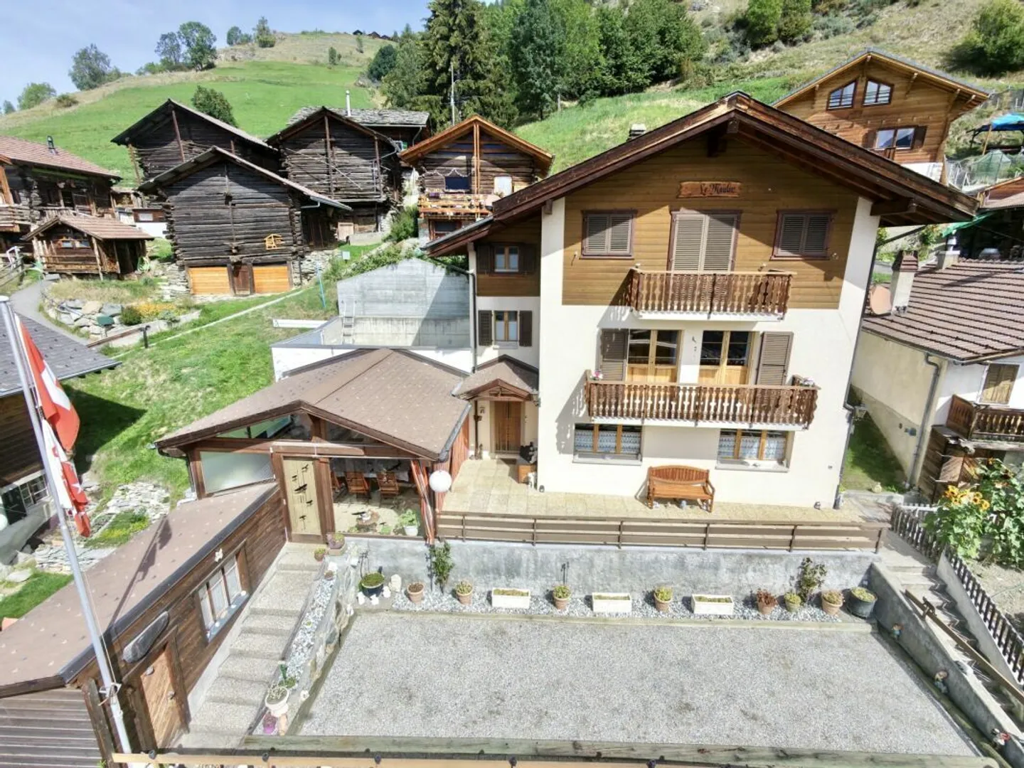 5,5-Zimmer-Haus auf 3 Ebenen mit großer Terrasse in St-Martin - Foto 2 von 36