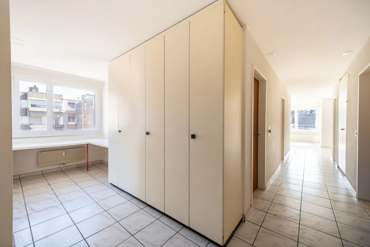 Zentral wohnen, individuell gestalten - 5.5-Zimmer-Wohnung mit Potenzial in Biberist - Foto 7 von 18