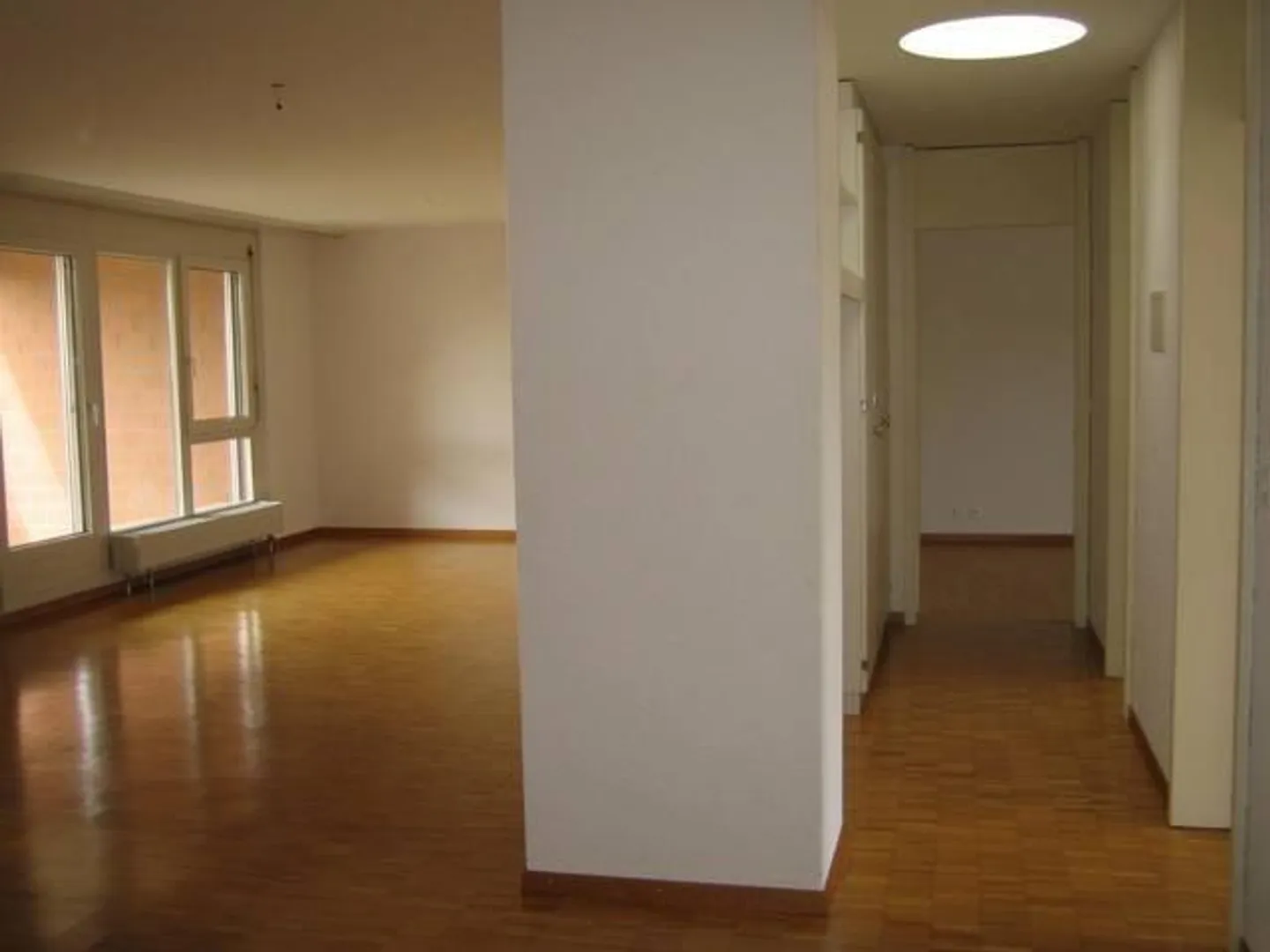 Bell'appartamento con balcone nel centro di Zollikofen - Foto 7 di 12