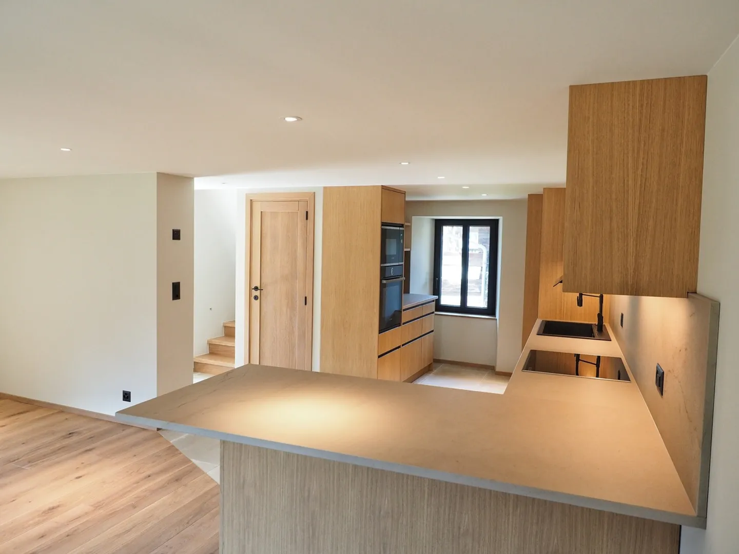 Duplex completamente ristrutturato con giardino - Foto 2 di 14