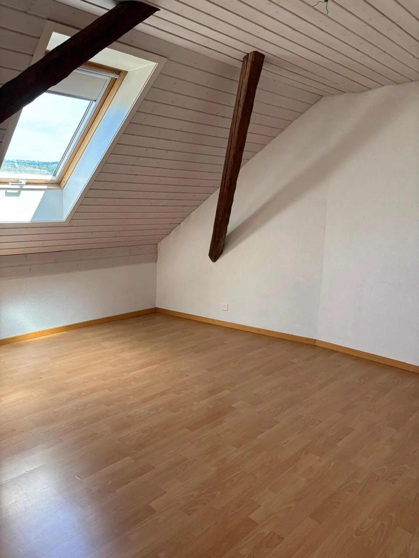 Duplex spacieux avec cuisine moderne - Photo 11 sur 25