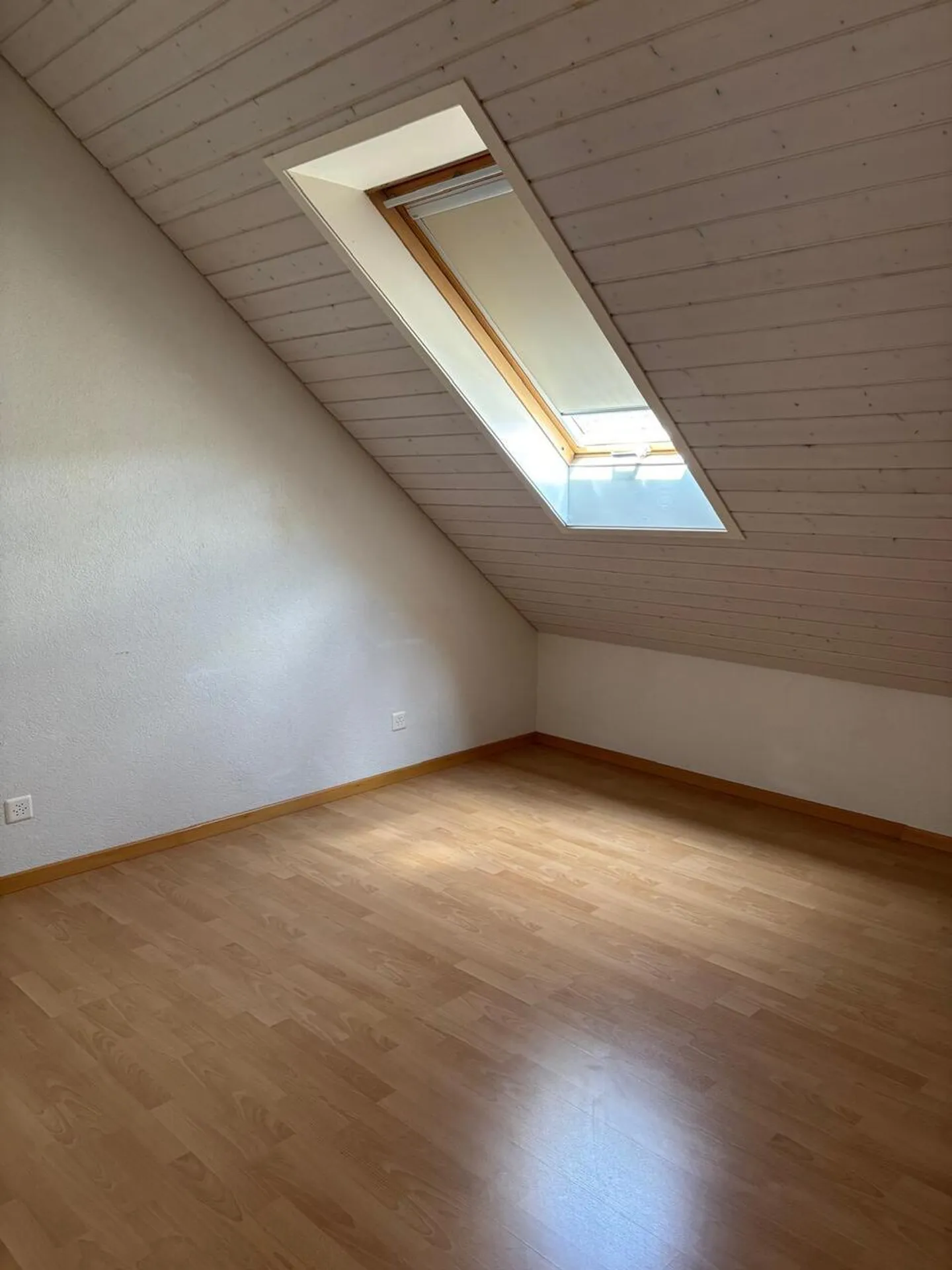 Duplex spacieux avec cuisine moderne - Photo 15 sur 25