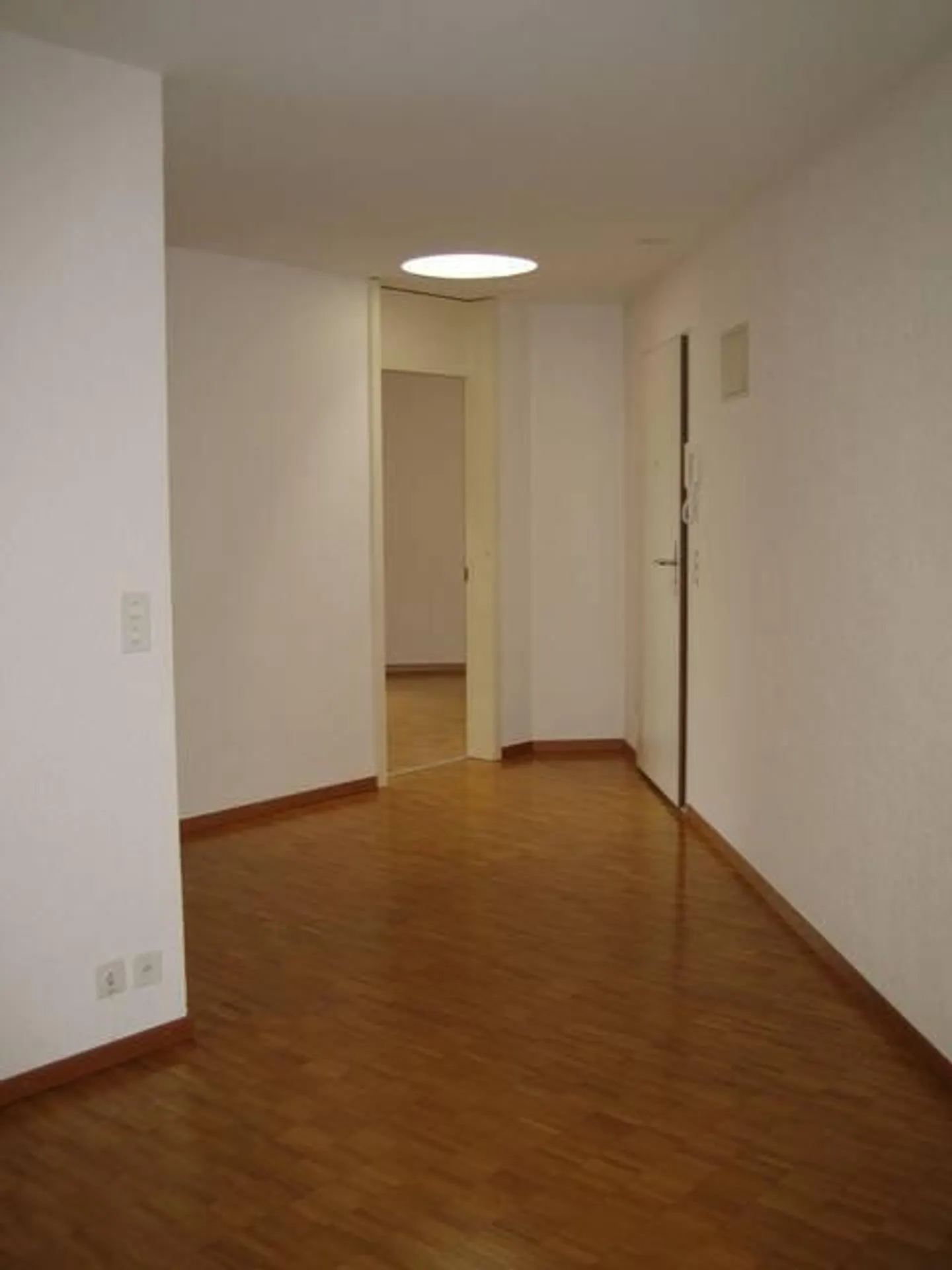 Bell'appartamento con balcone nel centro di Zollikofen - Foto 12 di 12