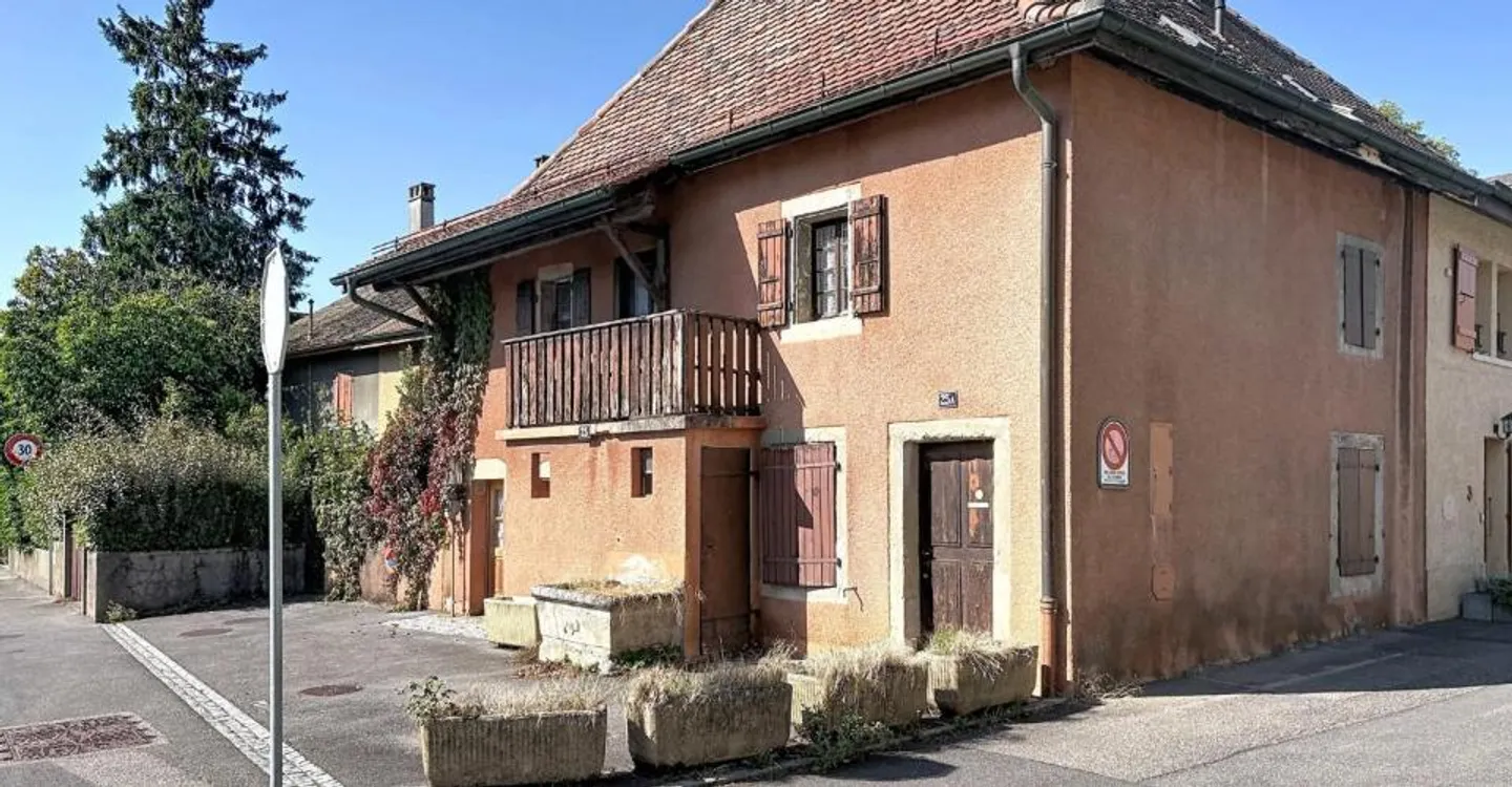MEINIER - SET OF THREE VILLAGE HOUSES TO RENOVATE - Photo 2 of 7