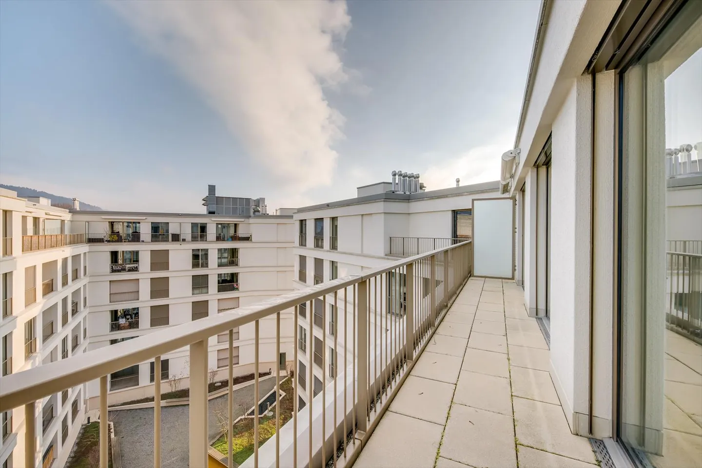 Belle appartement en attique avec infrastructure moderne - Photo 5 sur 5