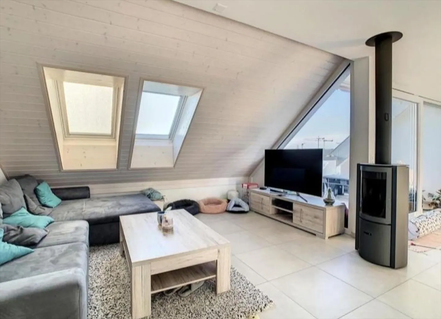 Dachgeschoss 3,5 Zimmer - Foto 2 von 9