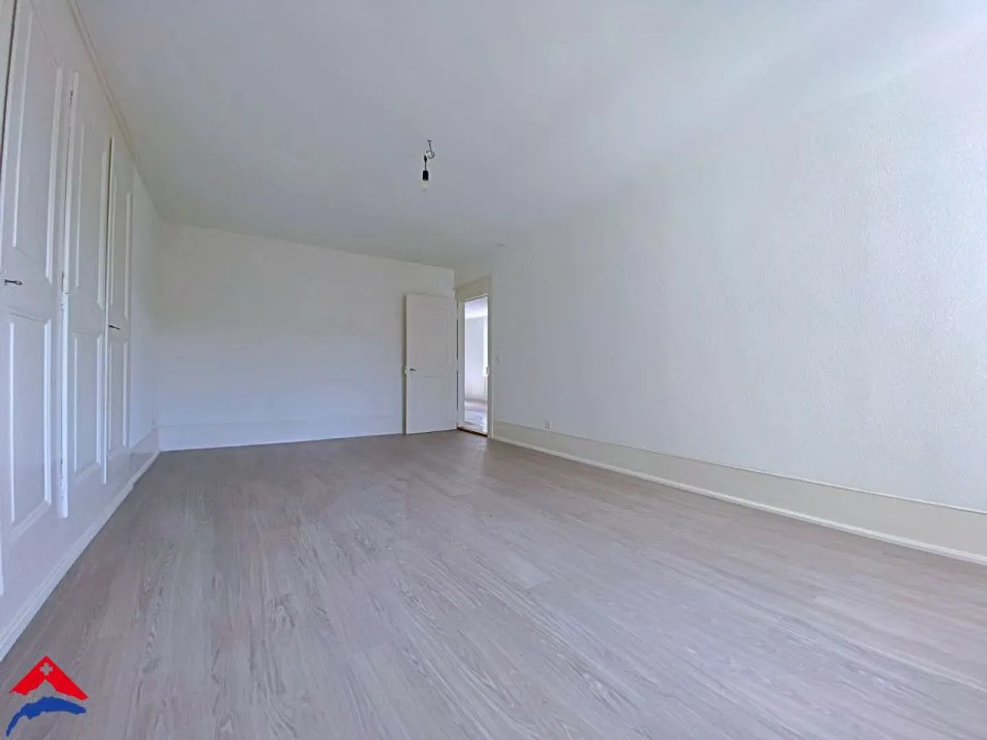 Beautiful 4.5-room apartment renovated - Quiet - Approx. 100m2 - Photo 7 of 11