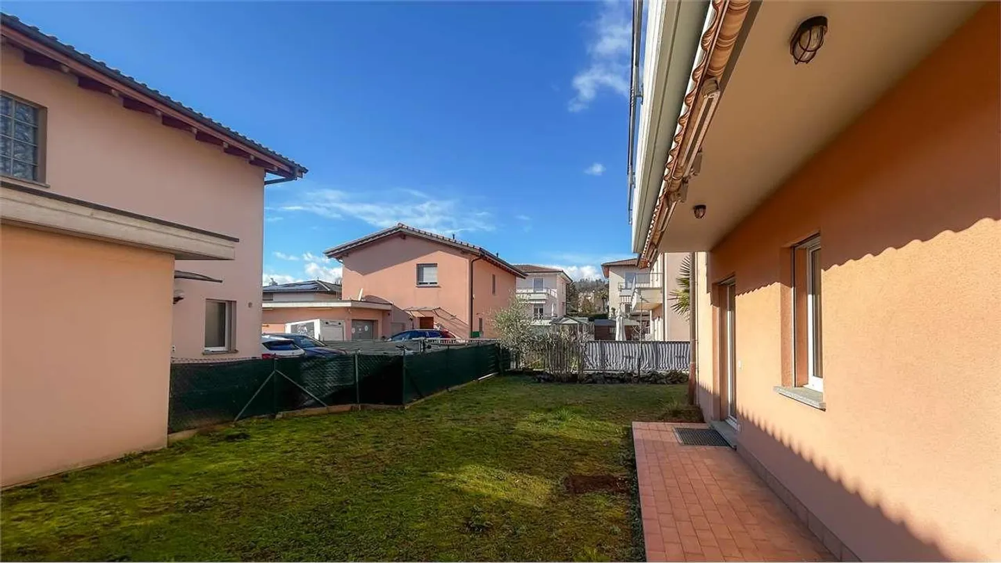 STABIO : MAISON INDIVIDUELLE AVEC JARDIN ET ESPACES SPACIEUX - Photo 13 sur 13