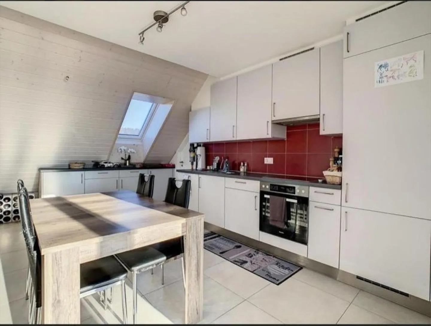 Dachgeschoss 3,5 Zimmer - Foto 4 von 9