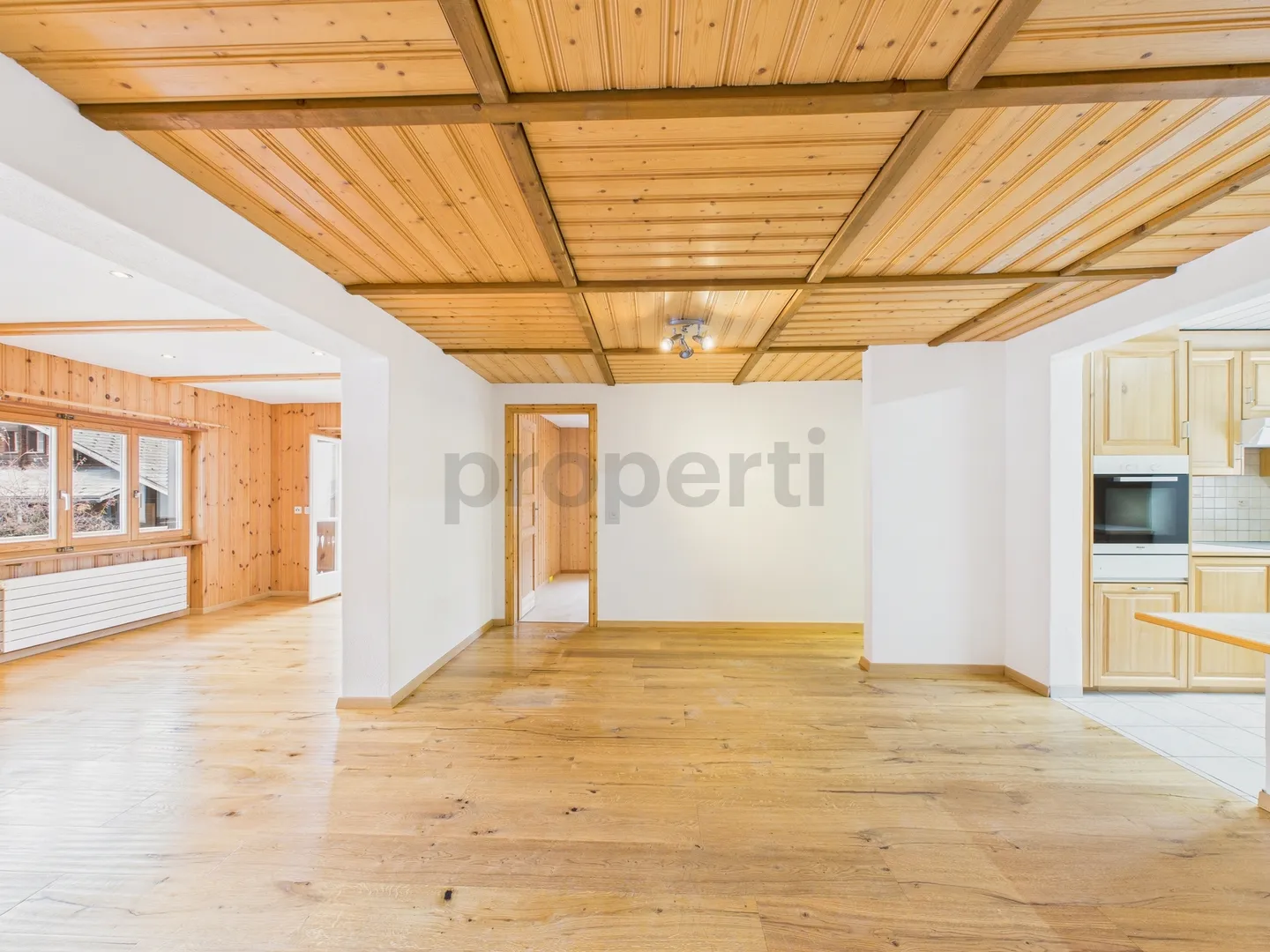 Charmante appartement de 2,5 pièces dans le village de montagne idyllique de Surin, Val Lumnezia - Photo 1 sur 8