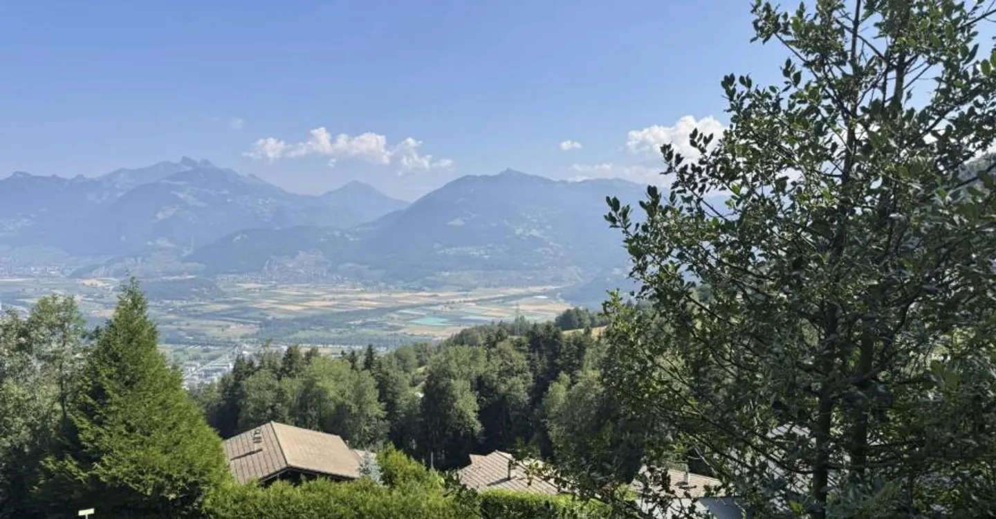 Chalet Charmant avec Vue Montagne - Photo 2 sur 12