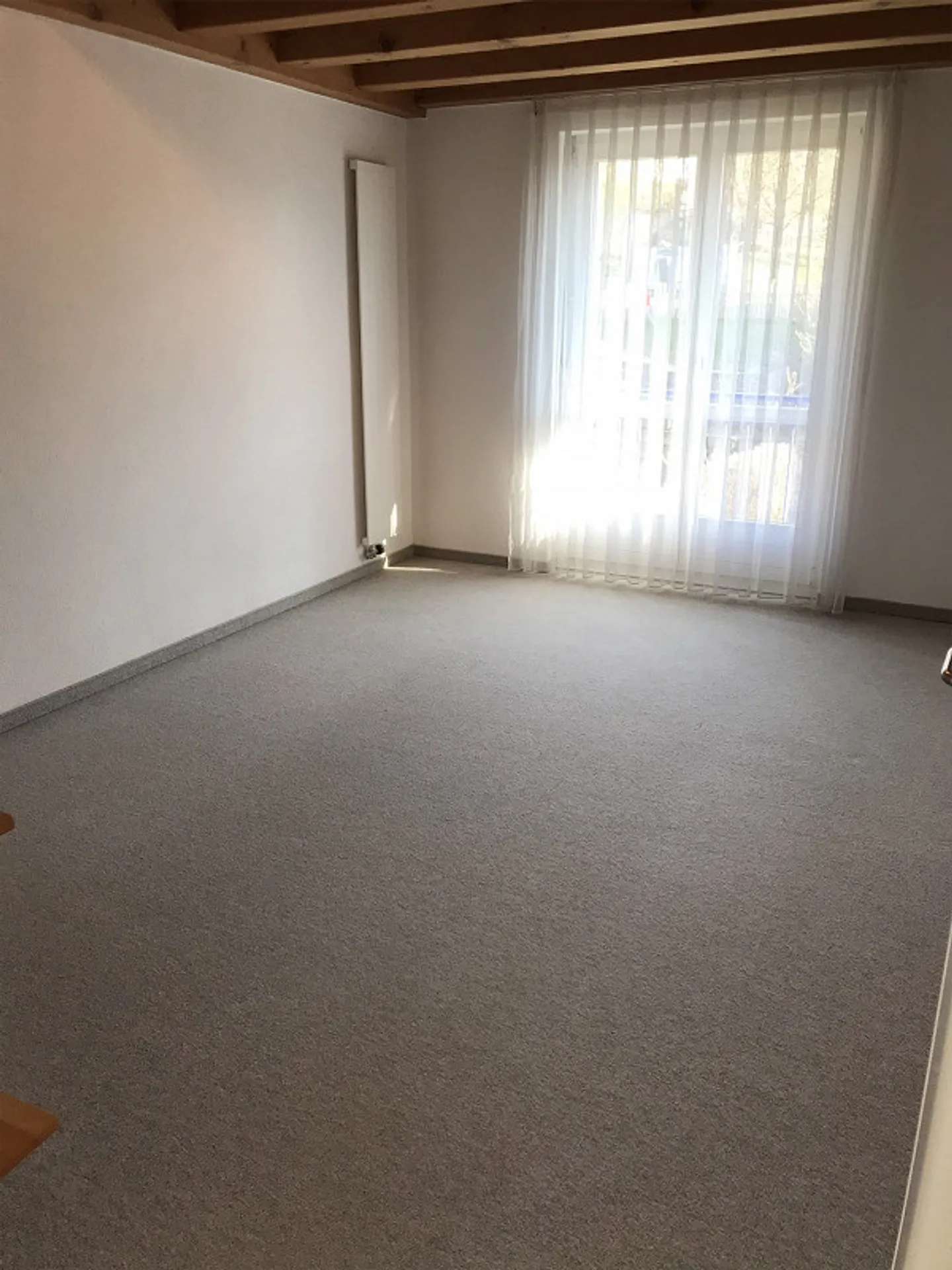 Small, large single-family house in a quiet residential area - Photo 14 of 30