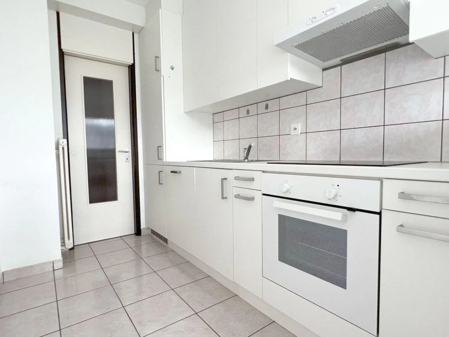 CASLANO | WOHNUNG IN DER NÄHE DES LIDOS | 3.5 | - Foto 4 von 8