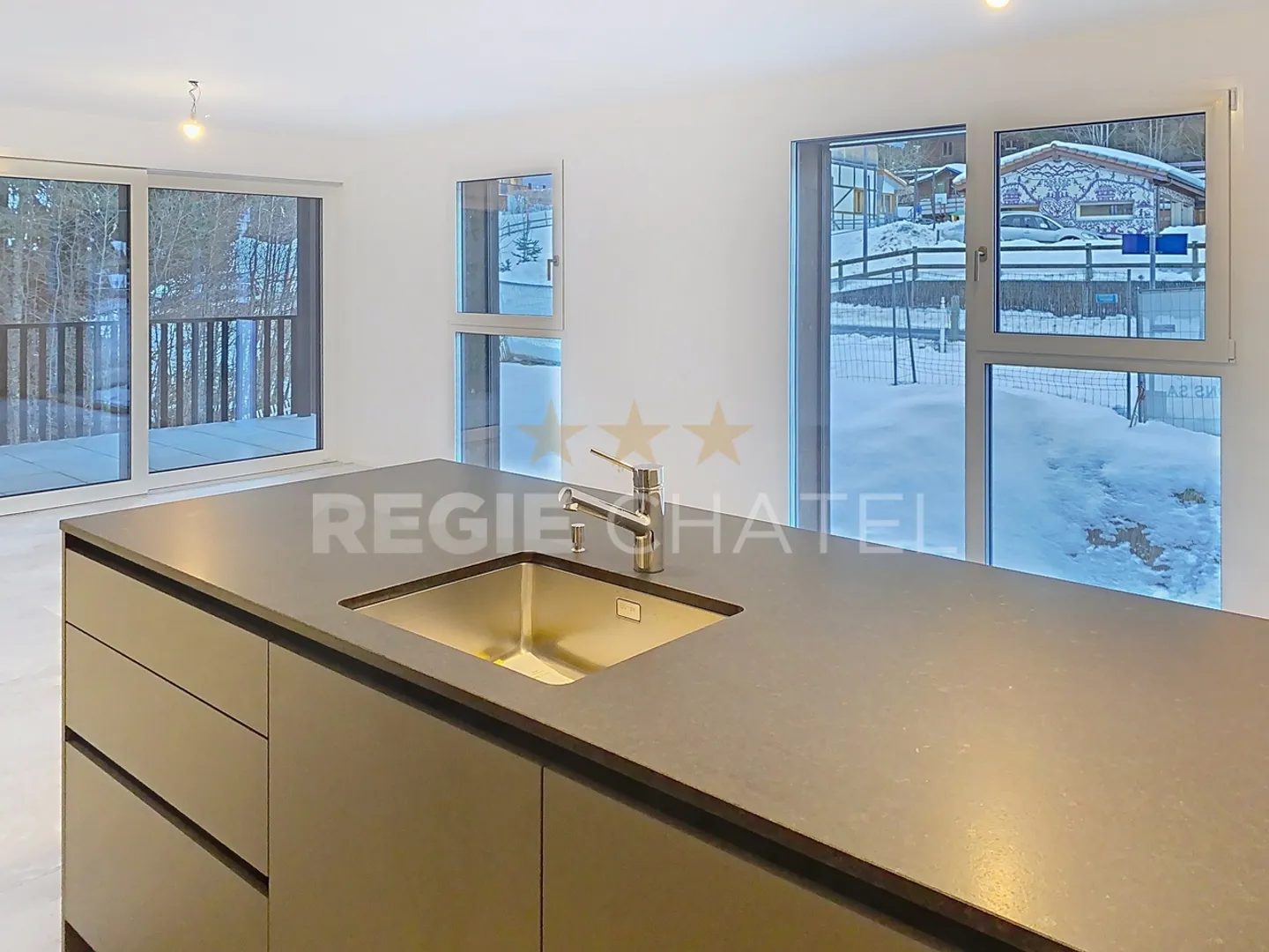 Magnificent 3.5 rooms new - Photo 3 of 7