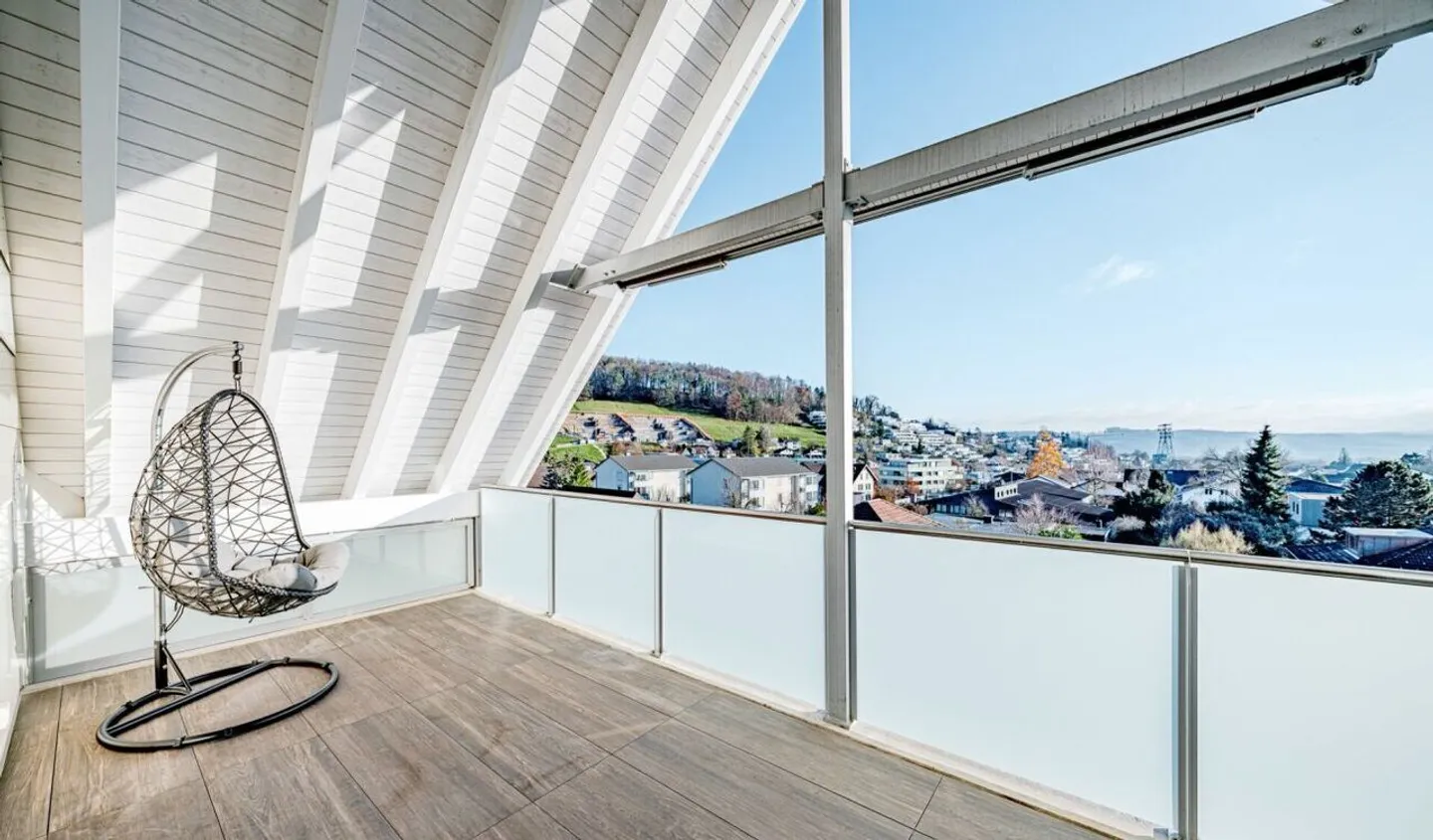 MAISONETTE UNICA CON VISTA NEL LONTANO - Foto 2 di 8