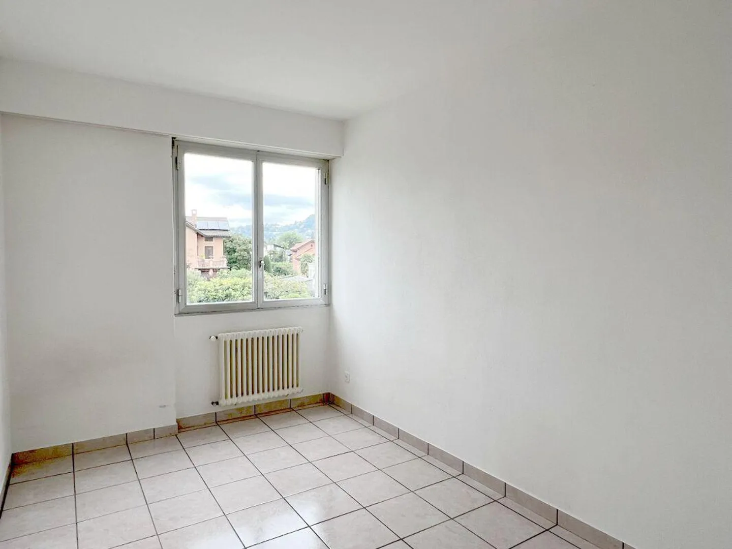 CASLANO | WOHNUNG IN DER NÄHE DES LIDOS | 3.5 | - Foto 7 von 8