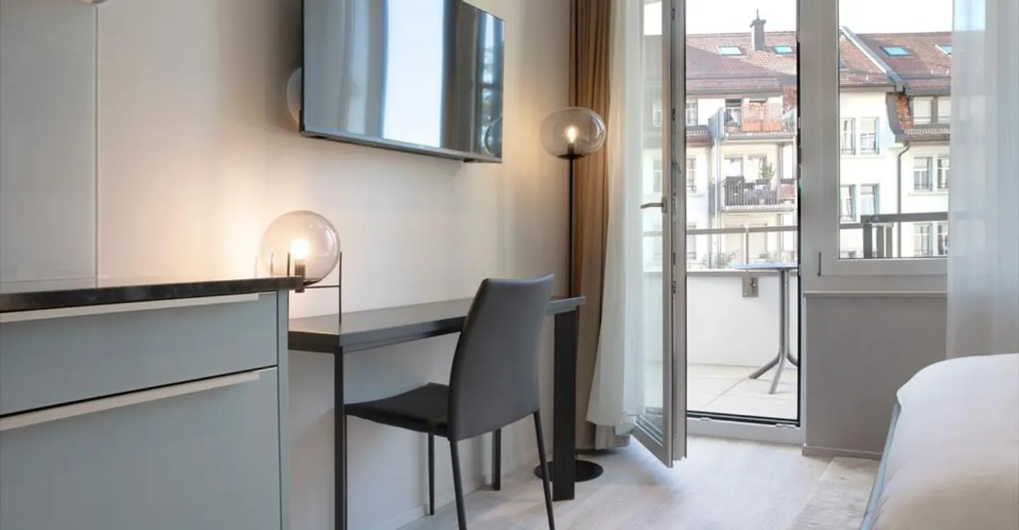 Appartement Studio Mini Kitchenette Balcon - Photo 2 sur 7