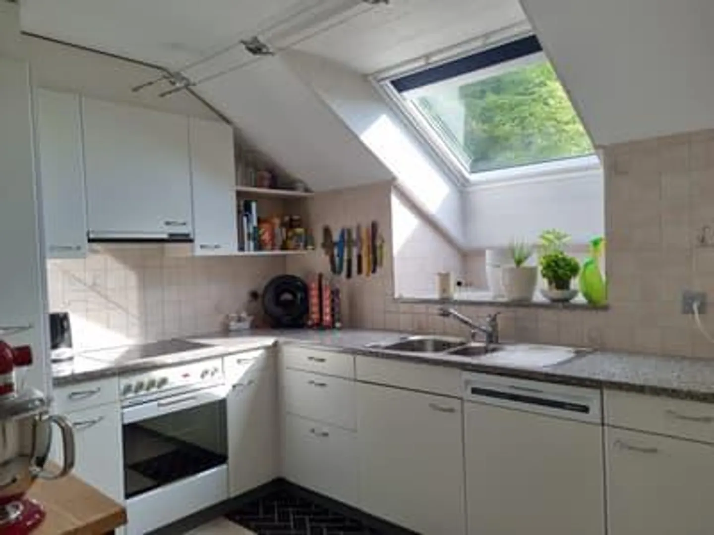 Incantevole appartamento mansardato di 4,5 locali con balcone a Mühlethal - Foto 6 di 22