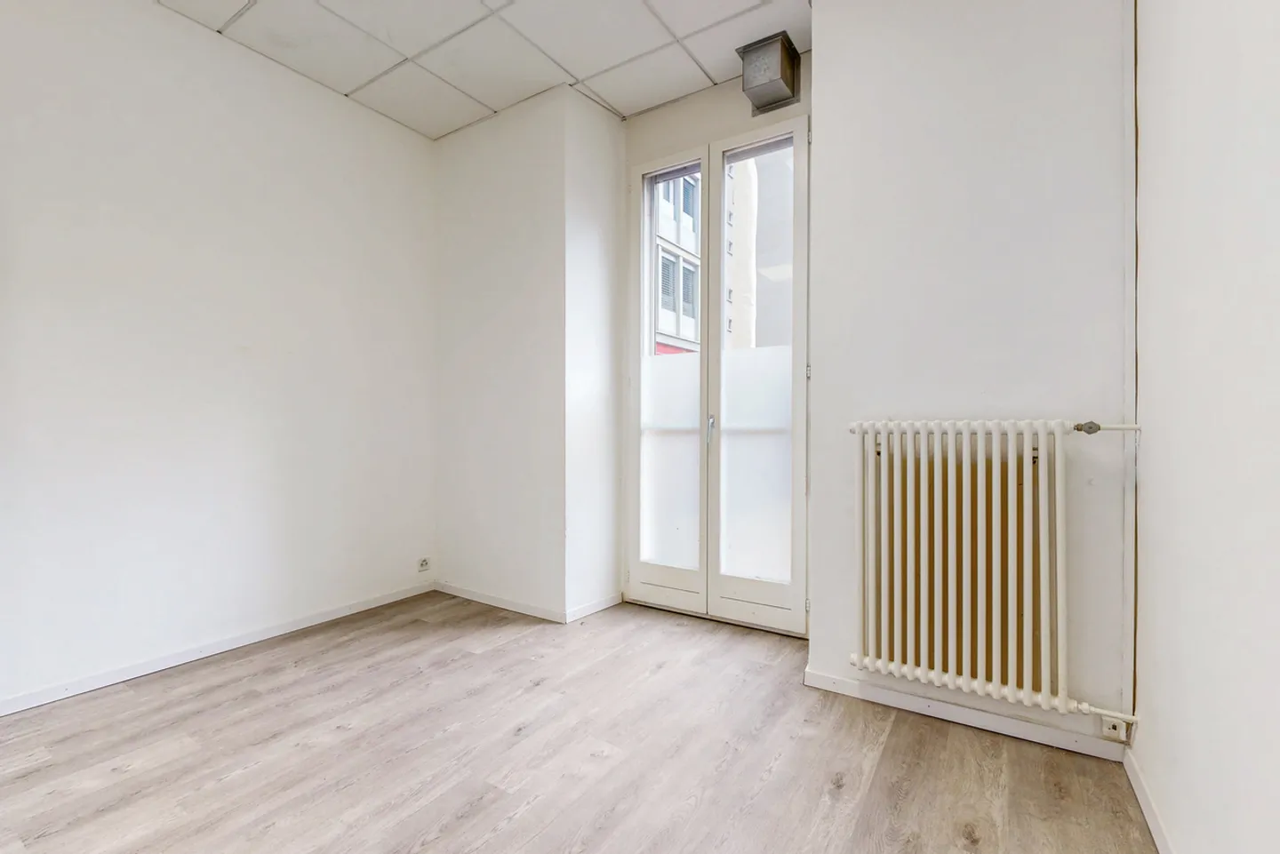 Hervorragende Sichtbarkeit für diese Eckarcade. - Foto 9 von 9