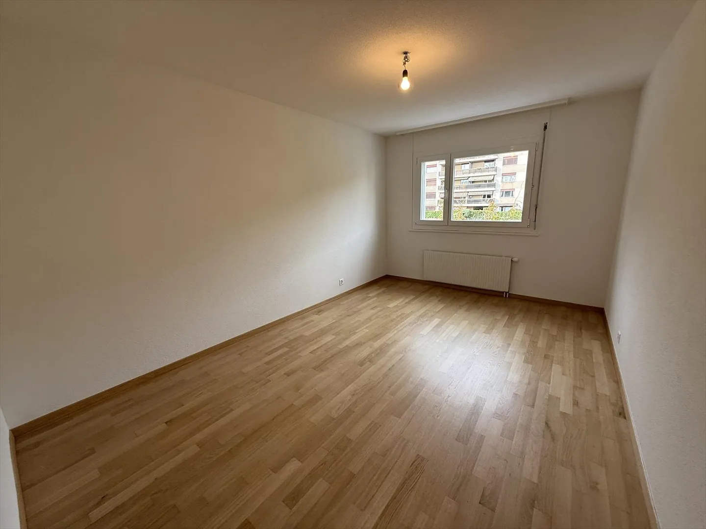 4,5-Zimmer-Wohnung im 3. Stock - Foto 5 von 9