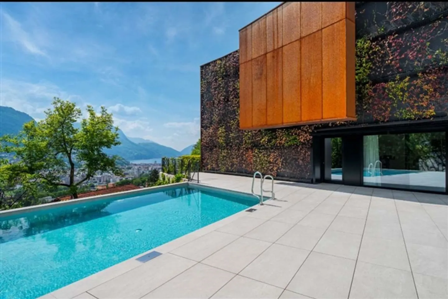 Designer-Duplex in Canobbio - Foto 1 von 11