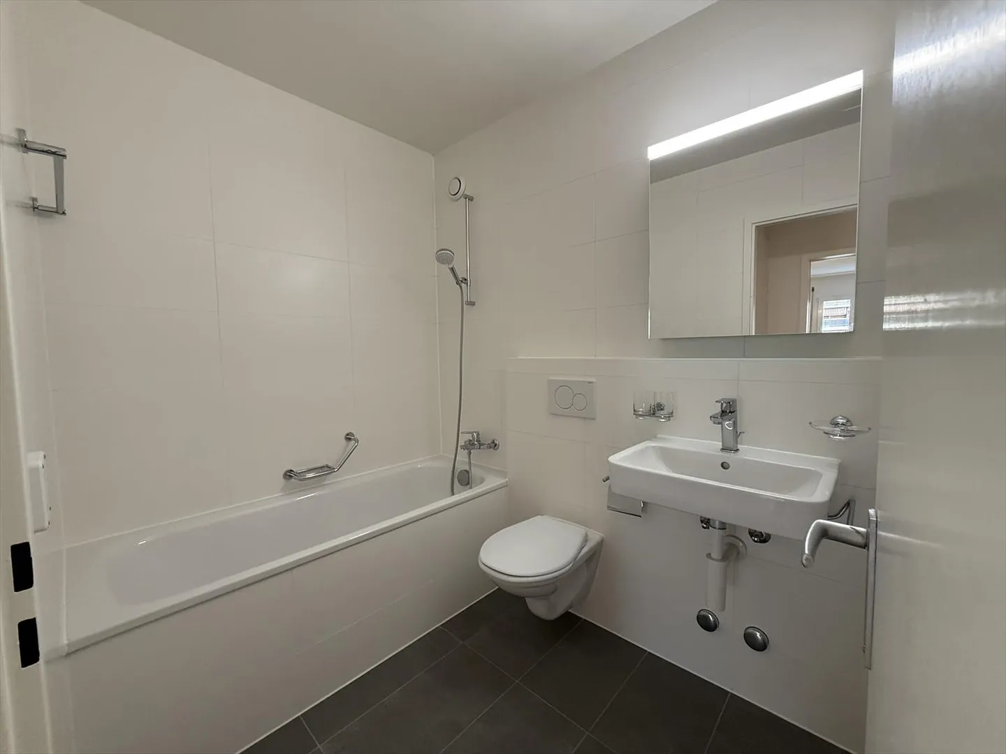 4,5-Zimmer-Wohnung im 3. Stock - Foto 8 von 9