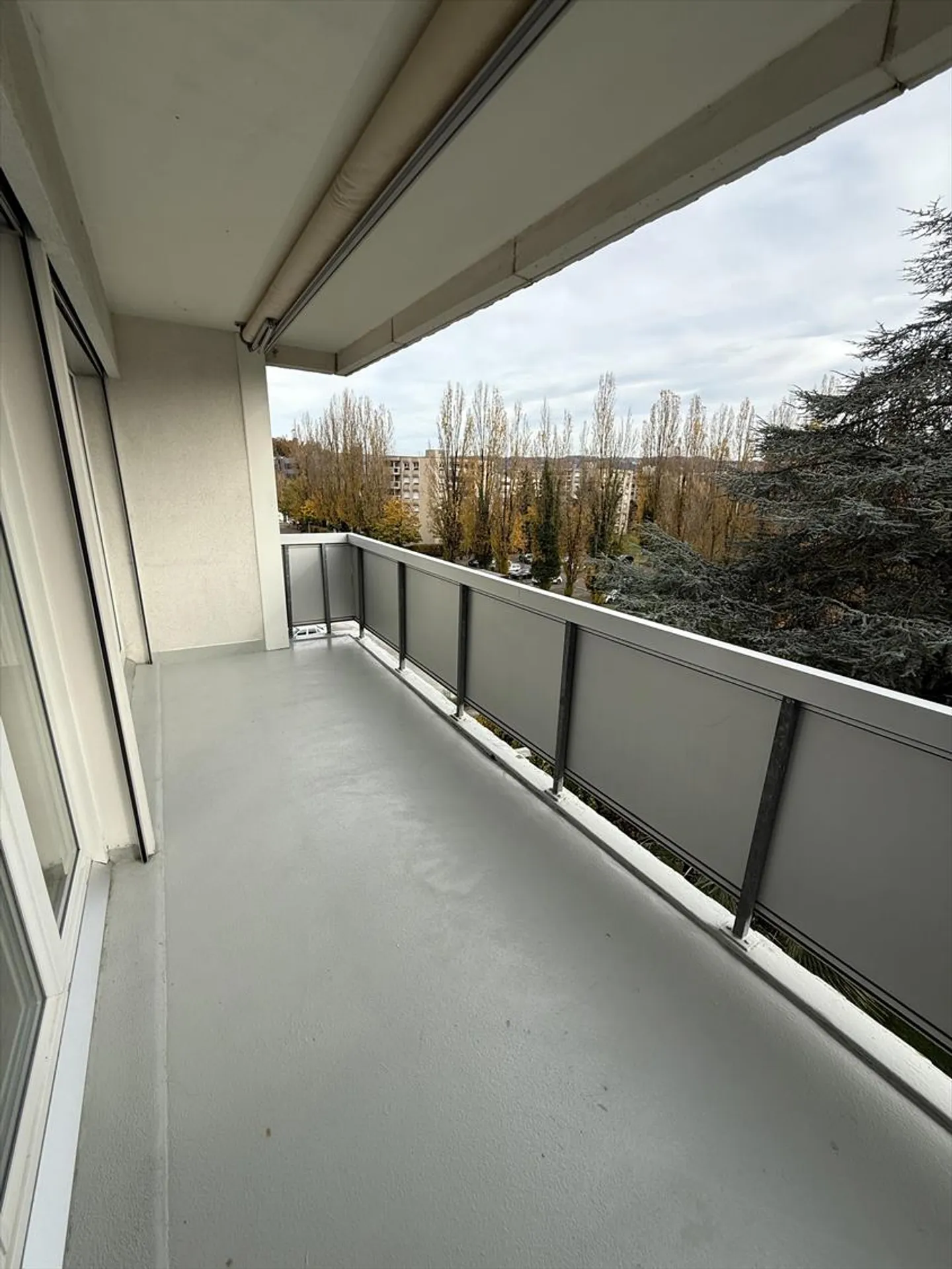 4,5-Zimmer-Wohnung im 3. Stock - Foto 9 von 9