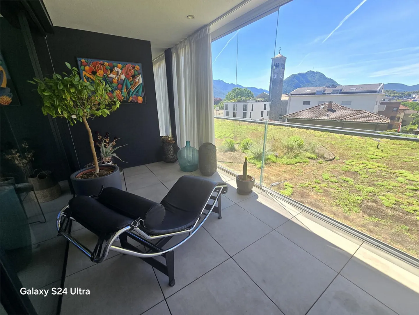 MODERNES 4.5 ZIMMER HOCHWERTIG MIT TERRASSE IN MASSAGNO - Foto 2 von 9
