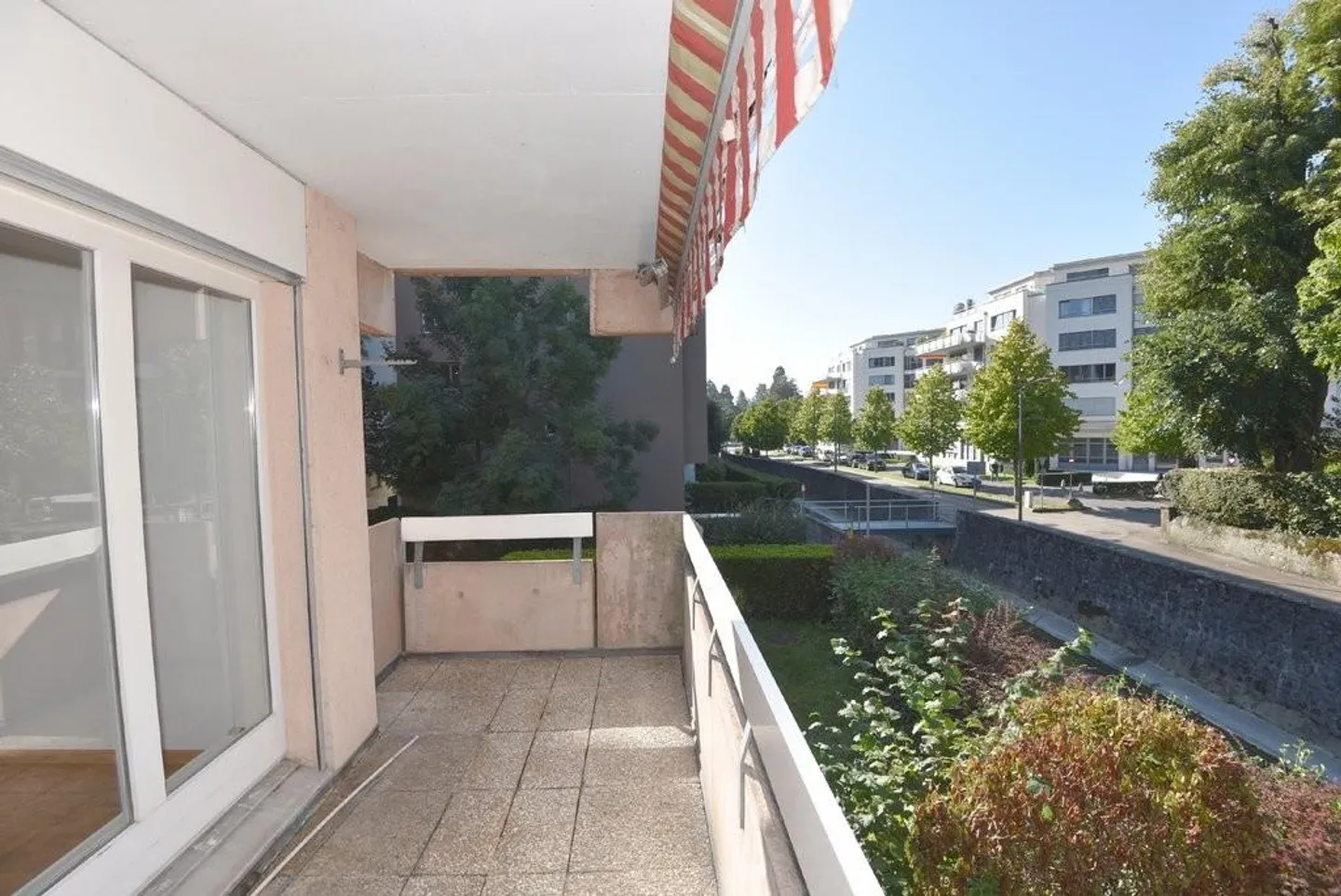 Spazioso appartamento di 3,5 locali di 84 m2 in una zona tranquilla - Foto 1 di 9