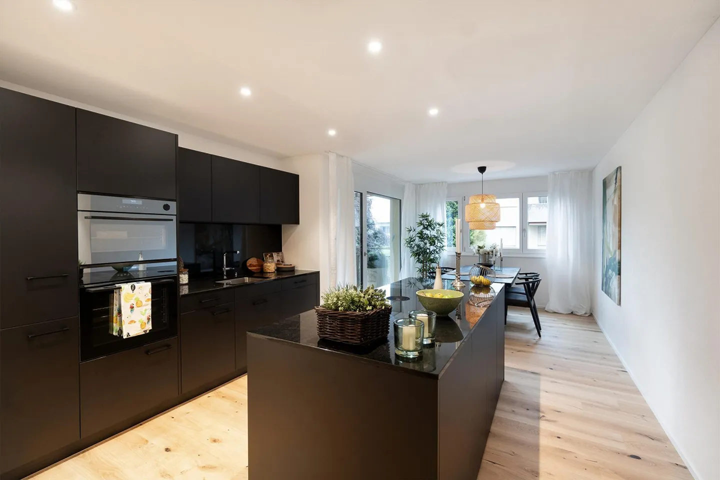 Living in close proximity to the train station - Your last opportunity! - Photo 5 of 12