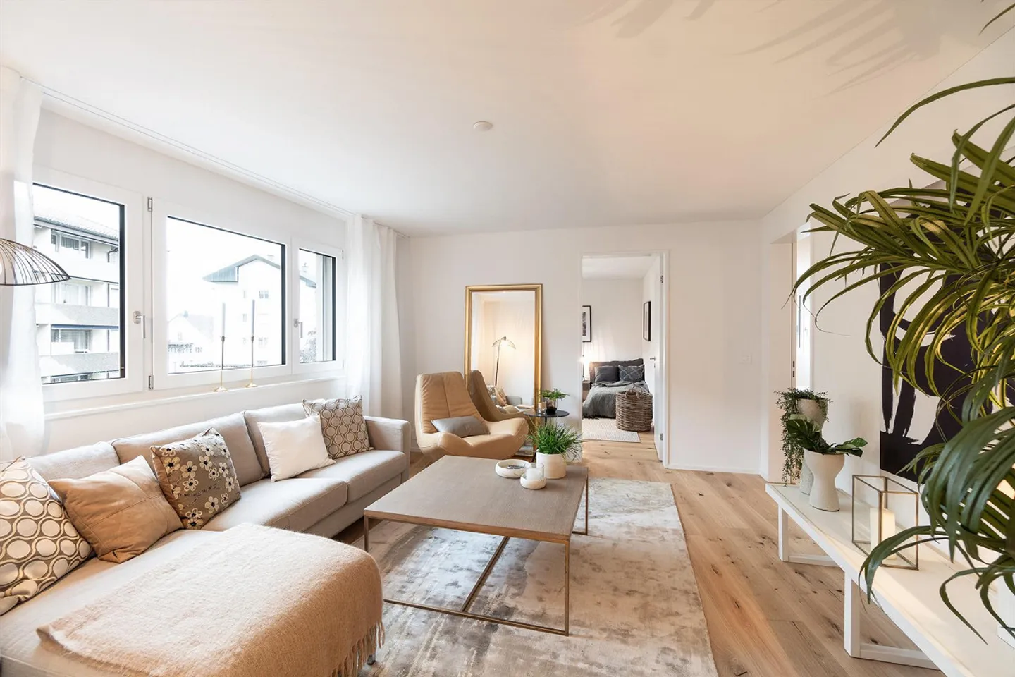 Living in close proximity to the train station - Your last opportunity! - Photo 2 of 12