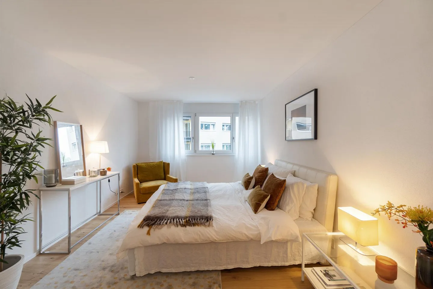 Living in close proximity to the train station - Your last opportunity! - Photo 3 of 12