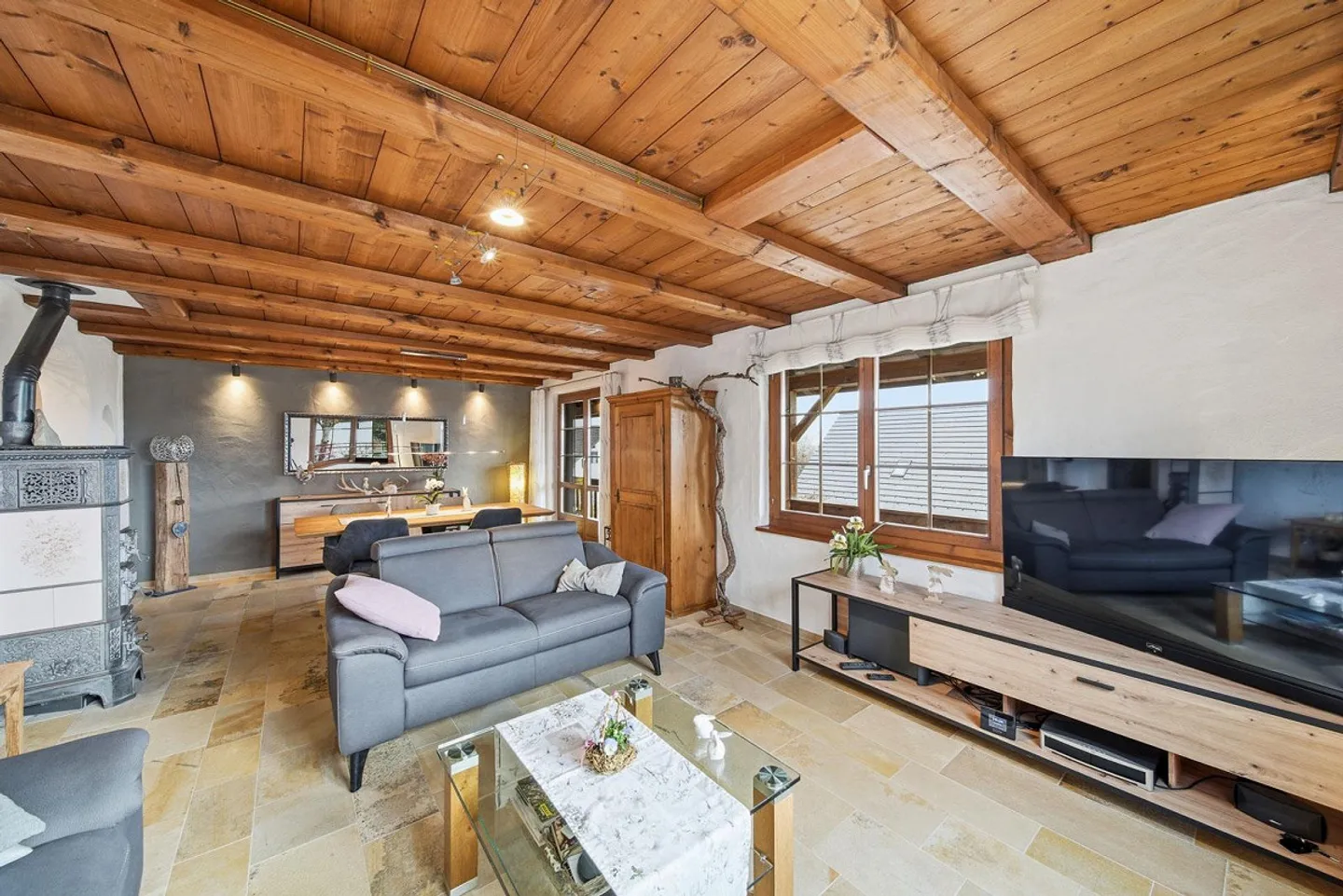 Charming Home with High Quality of Life in Rafz - Photo 2 of 5