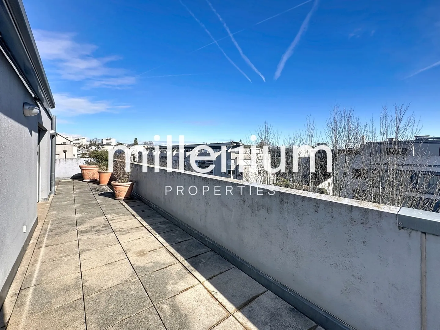 Penthouse-Wohnung mit Durchgang und Terrasse ohne vis-à-vis - Foto 2 von 10