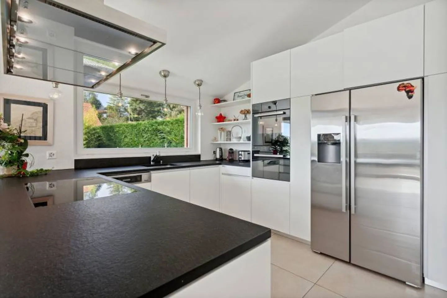 Villa unifamiliare in posizione tranquilla, vista mozzafiato, studio incluso - Foto 5 di 13