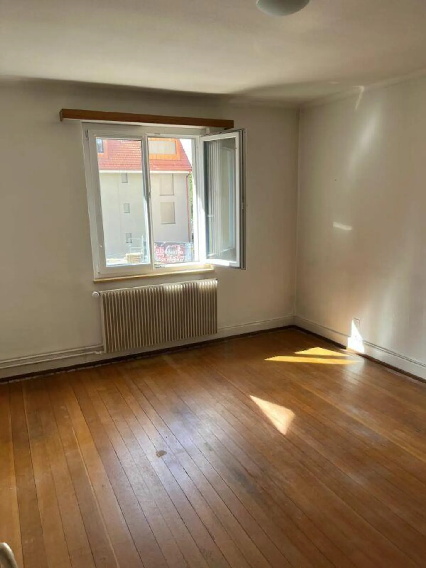 Versatile Property in a Central Location - Living and Working... - Photo 4 of 10