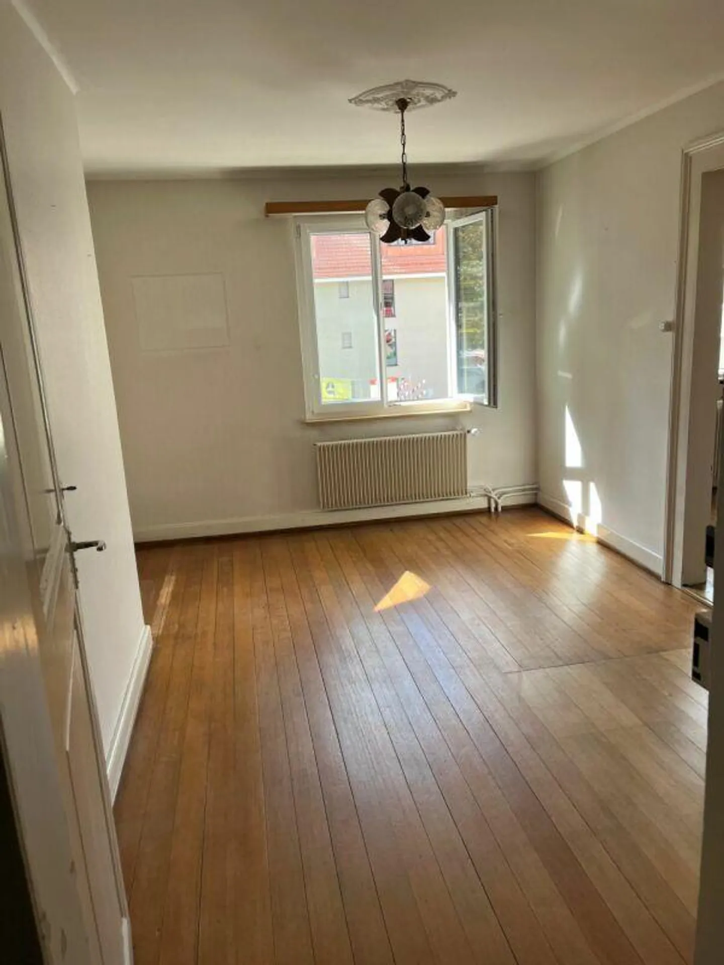 Versatile Property in a Central Location - Living and Working... - Photo 5 of 10