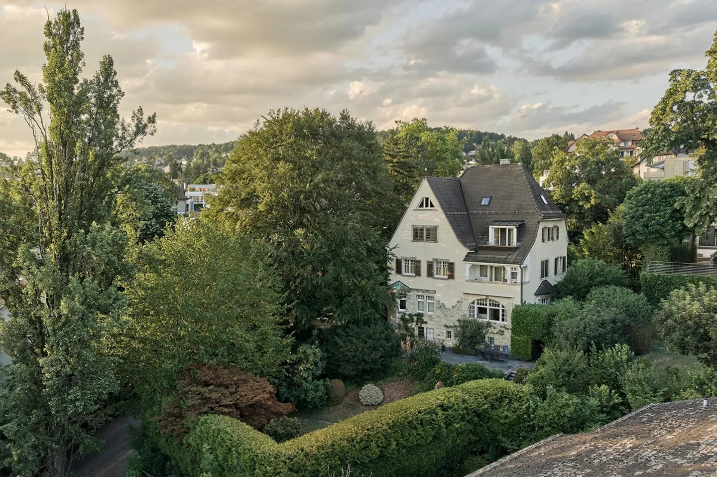 Villa urbaine élégante avec une impressionnante sensation d'espace - Photo 1 sur 6