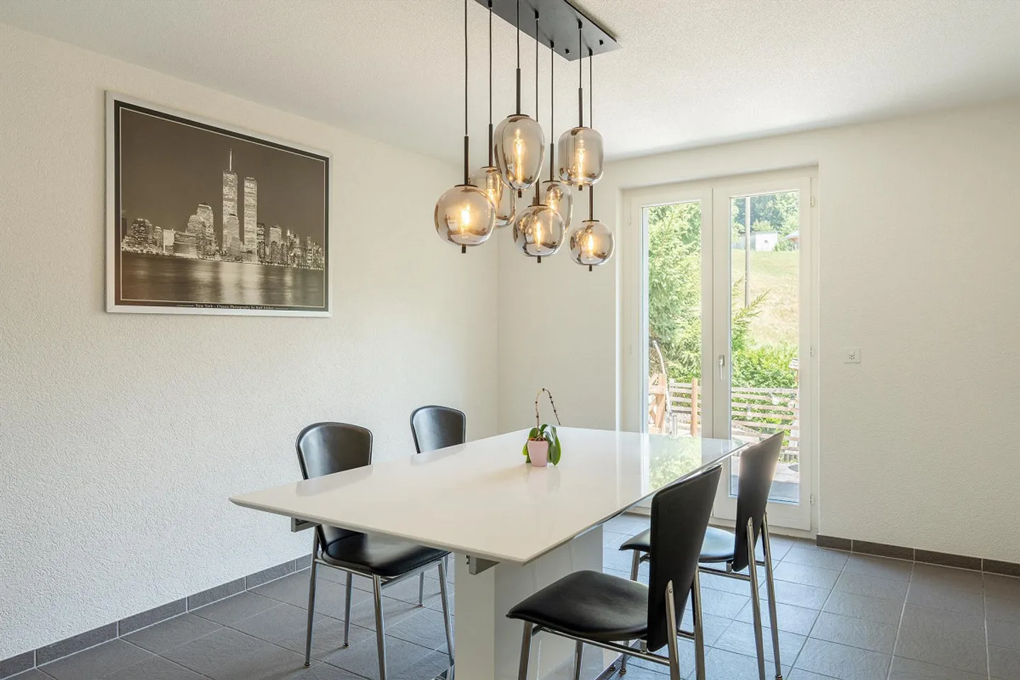 Freistehendes Einfamilienhaus mit Pool - Foto 7 von 14