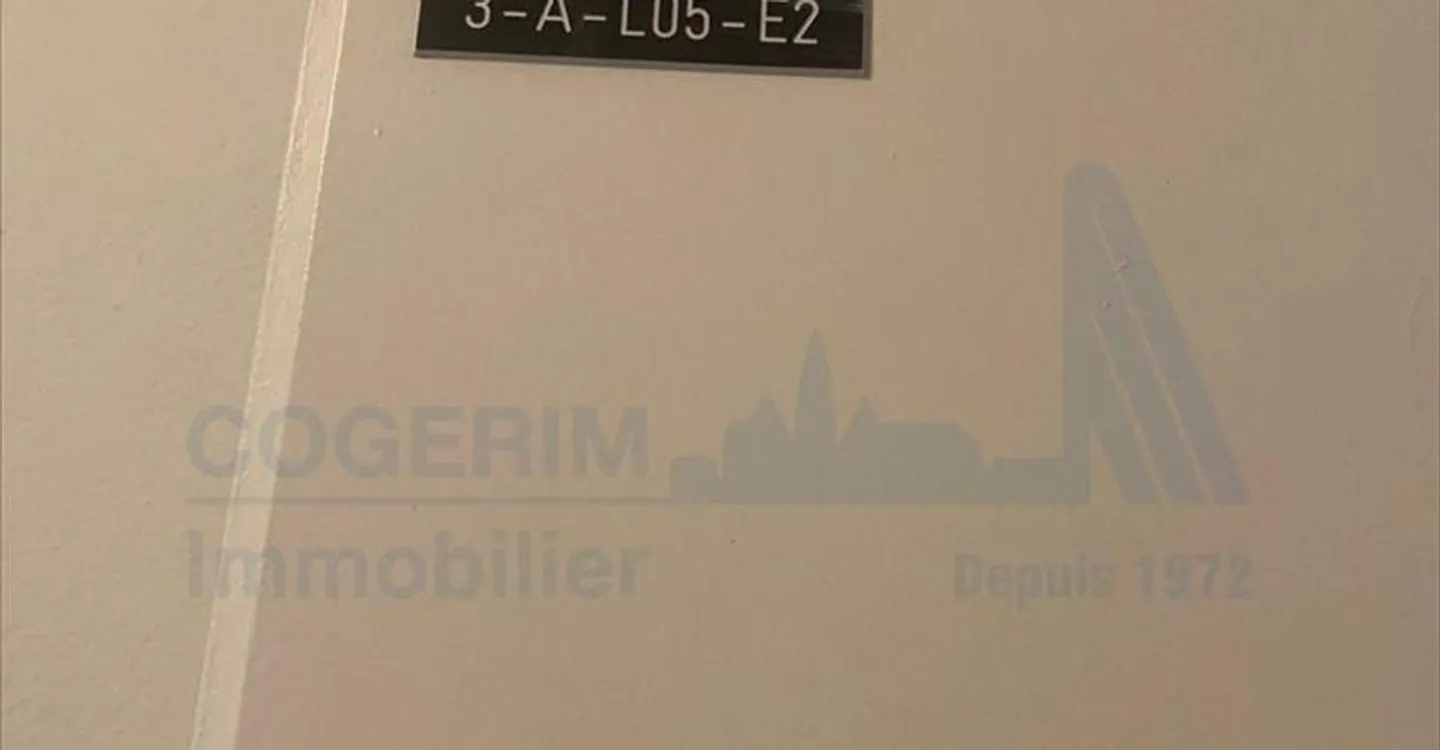 Immeuble mixte à louer - Photo 1 sur 4