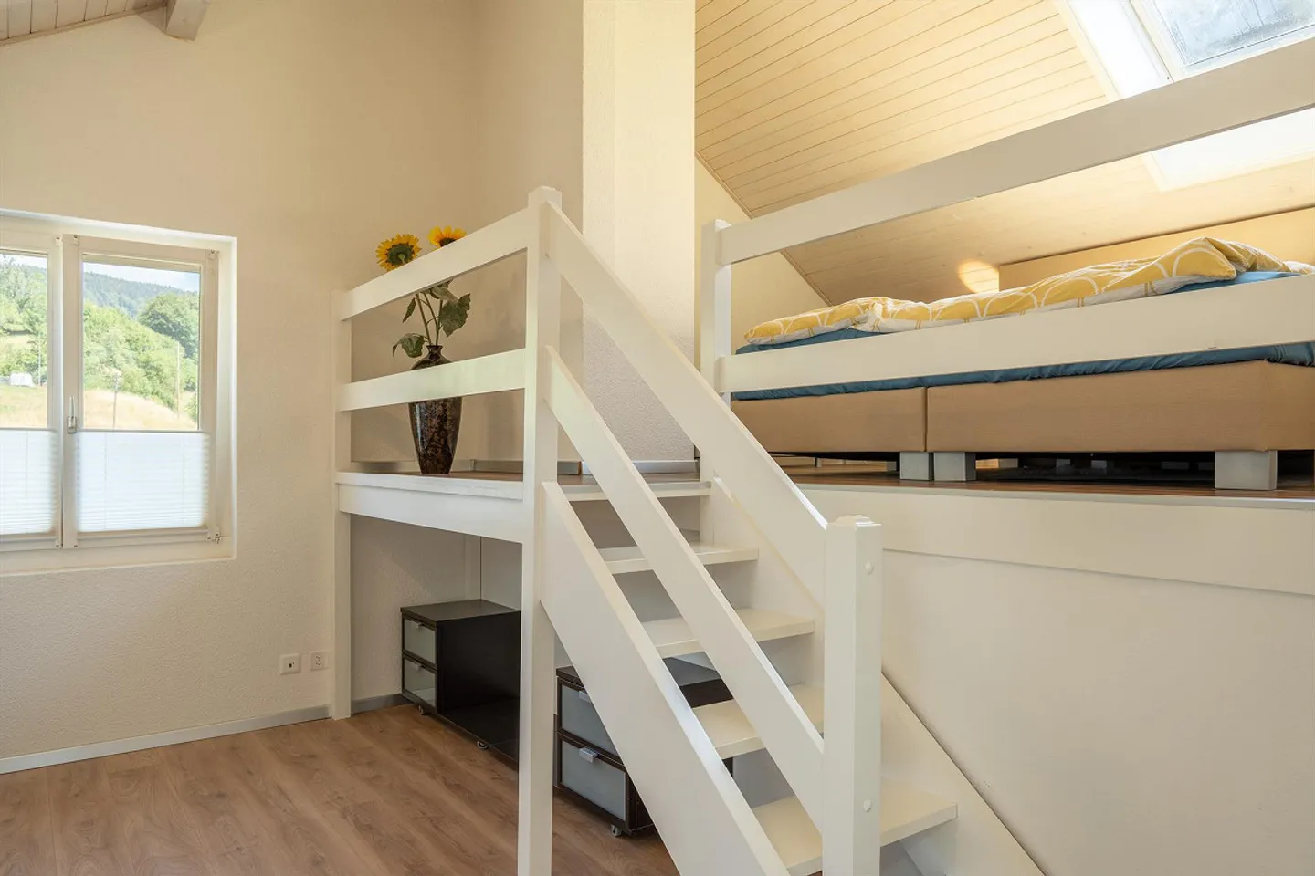 Freistehendes Einfamilienhaus mit Pool - Foto 13 von 14