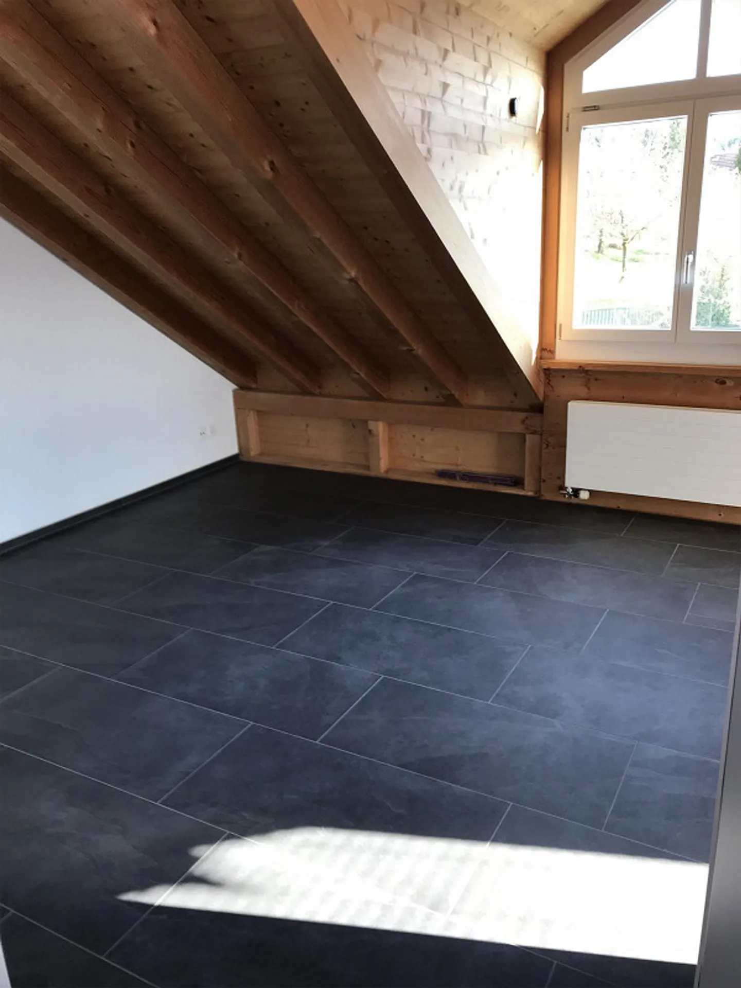 Small, large single-family house in a quiet residential area - Photo 20 of 30