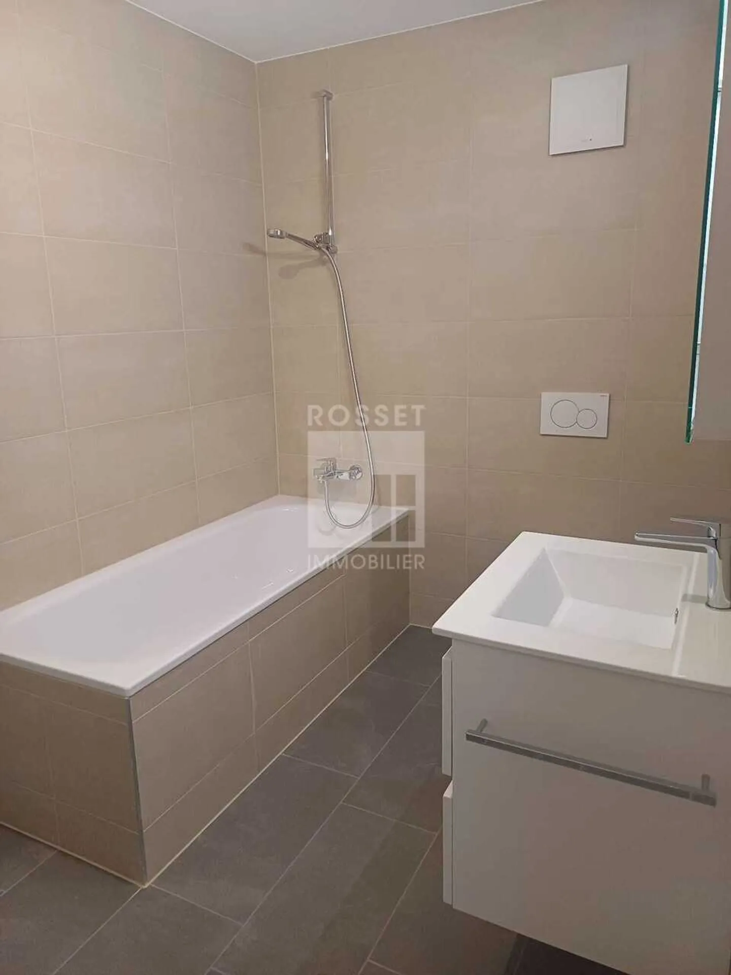 Neue 3½-Zimmer-Wohnungen von etwa 77 oder 83 m² - Foto 8 von 10