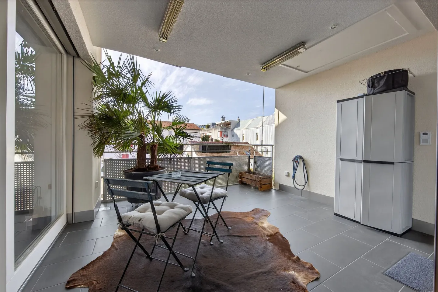 Wohlfühloase mit Balkon - stilvoll wohnen und entspannen! - Foto 1 von 10