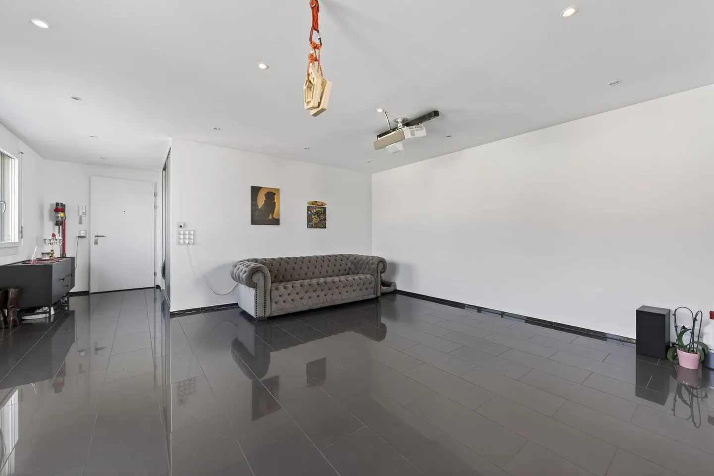 Wohlfühloase mit Balkon - stilvoll wohnen und entspannen! - Foto 6 von 10