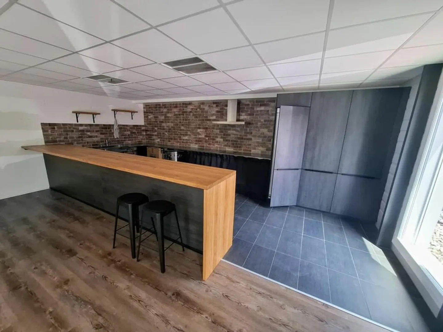 Espace Commercial à Louer - Photo 2 sur 5