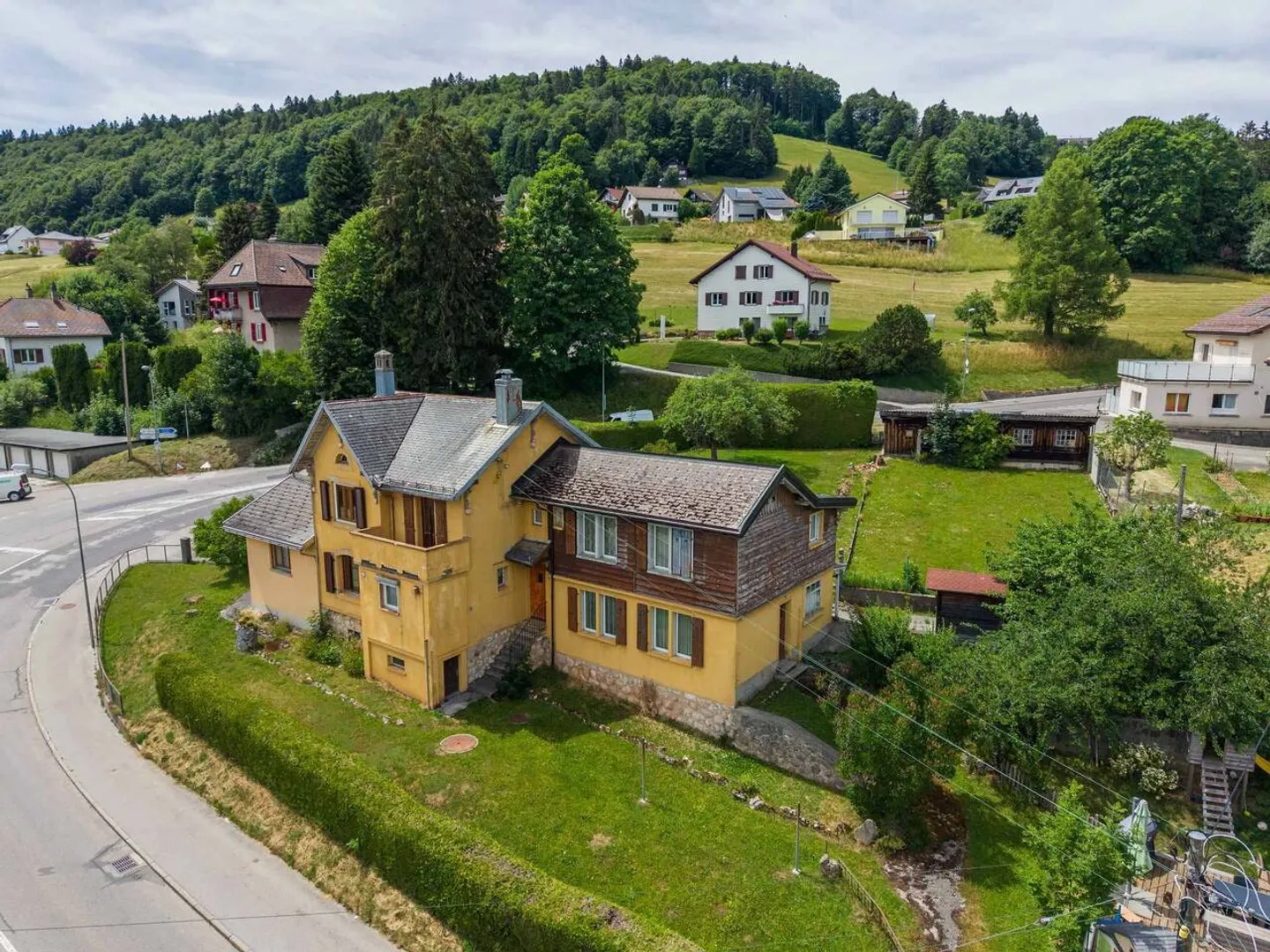 Maison locative avec 2 logements et une grande parcelle - Photo 1 sur 13
